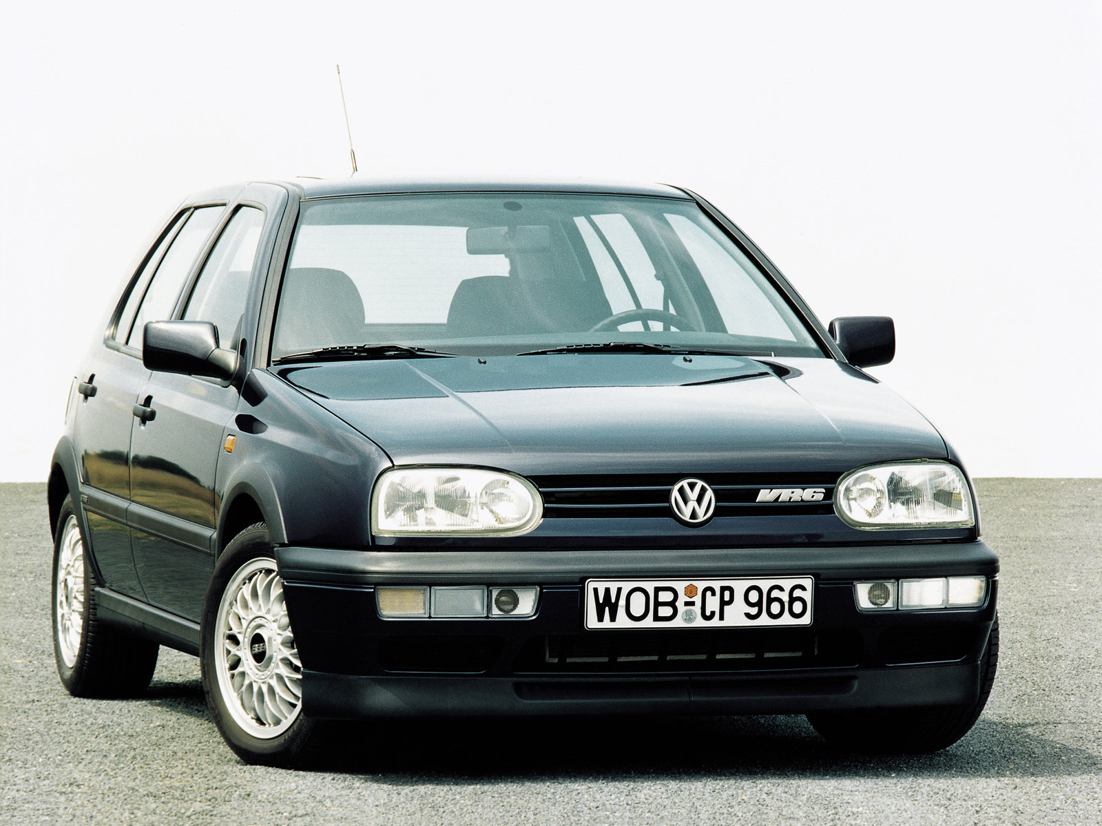 1992_Volkswagen-Golf_Mk3_VR6