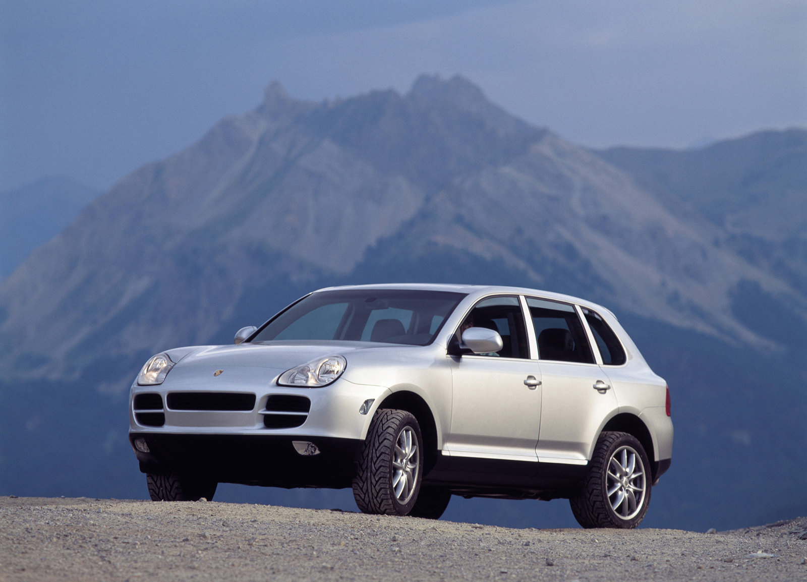 2003_Porsche_Cayenne